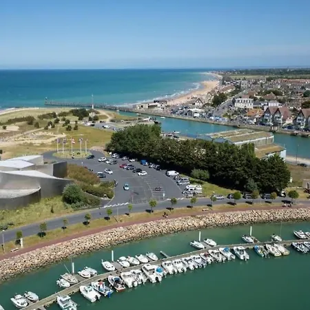 Charmante Petite Maison De La Cote Normande *