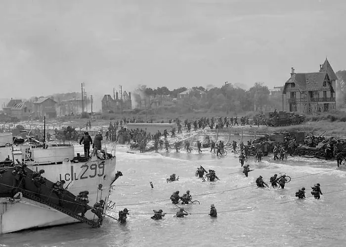 Holiday home Charmante Petite Maison De La Cote Normande *