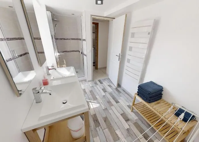 Charmante Petite Maison De La Cote Normande *